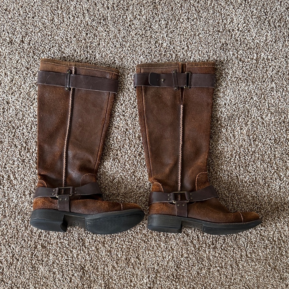 UGG Brown Leather knee high Boots with Buckle